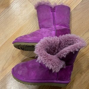 Toddler Girls’ Uggs Bailey Button 11